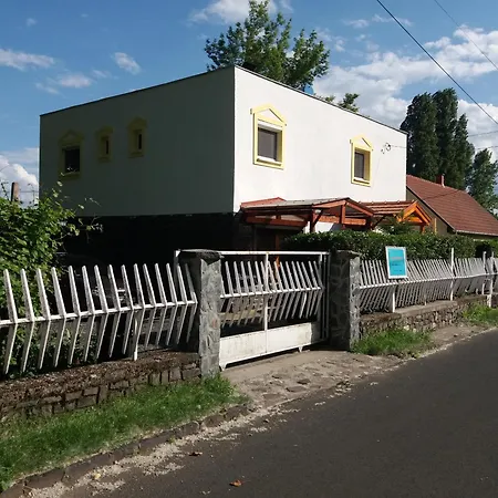 Badacsonyi Lugas *