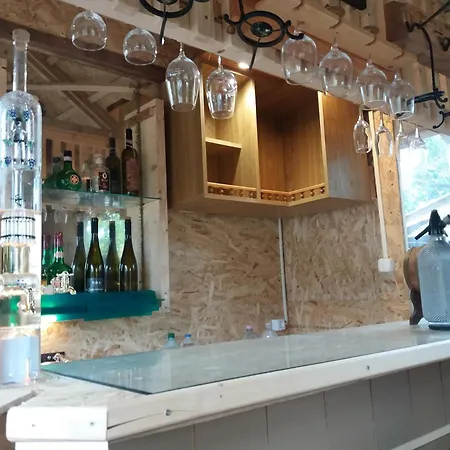 Majestic Apartmanhaz Badacsony * 바다초니토마이