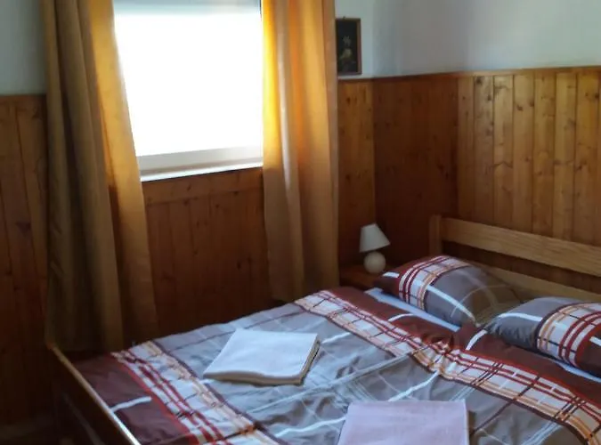 Majestic Apartmanhaz Badacsony * Badacsonytomaj